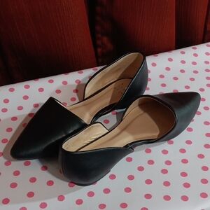 Elegant Black Women's Flats